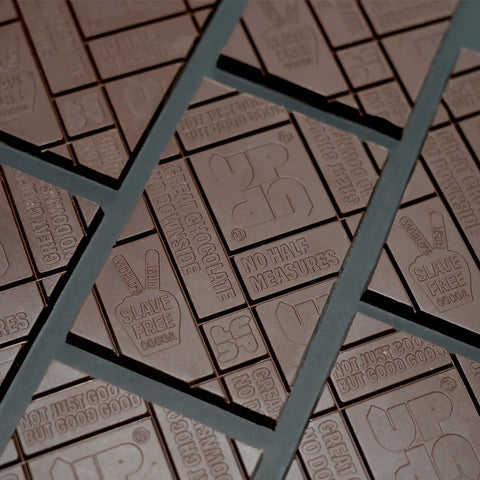 Dunkle Schokolade 130g / UP-UP Chocolate