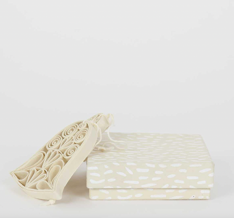 Papieranhänger " Quilled Christmas Bell" 2-er Set /  A World of Craft