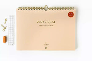 Family Planner 2023 / 2024 beige / A - Journal