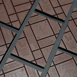 Dunkle Schokolade „Fresh Wild Mint“ 130g / UP-UP Chocolate