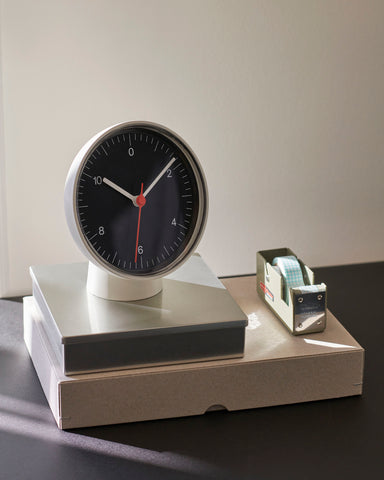 Tischuhr „Table Clock“ / Hay
