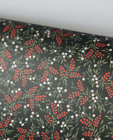 Geschenkpapier "White & Red Berries" / Haferkorn & Sauerbrey